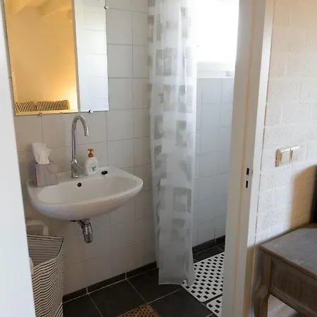 Beej Potters Bed & Breakfast